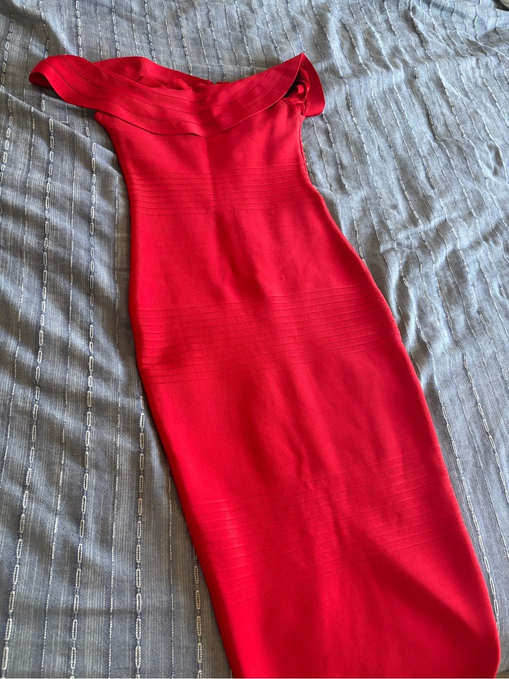 Red Off-Shoulder Midi Bodycon Dress